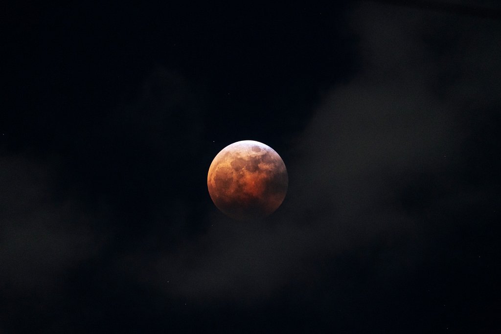 Blood Moon Eclipse from Kawasaki, Japan